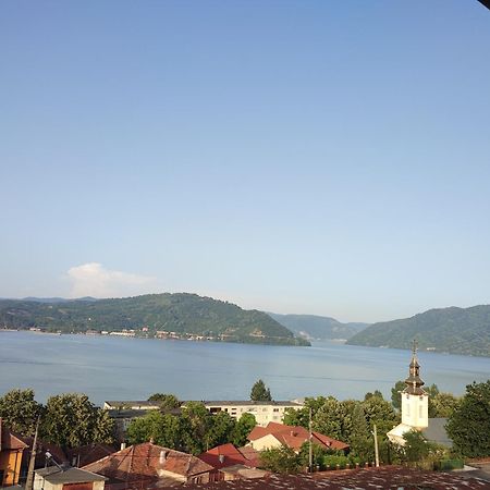 Casa Rebeca Hotel Orsova Kültér fotó