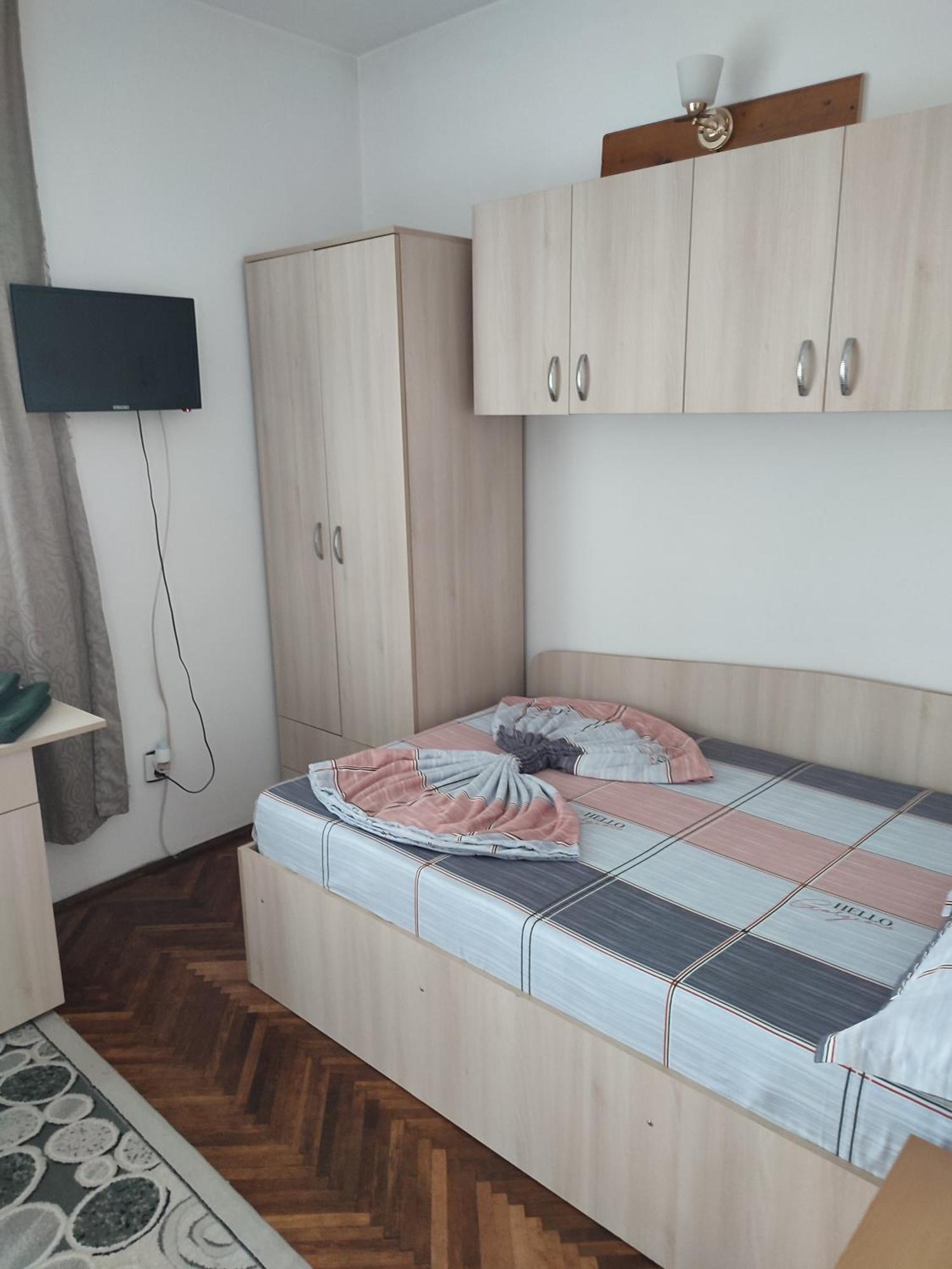 Casa Rebeca Hotel Orsova Kültér fotó